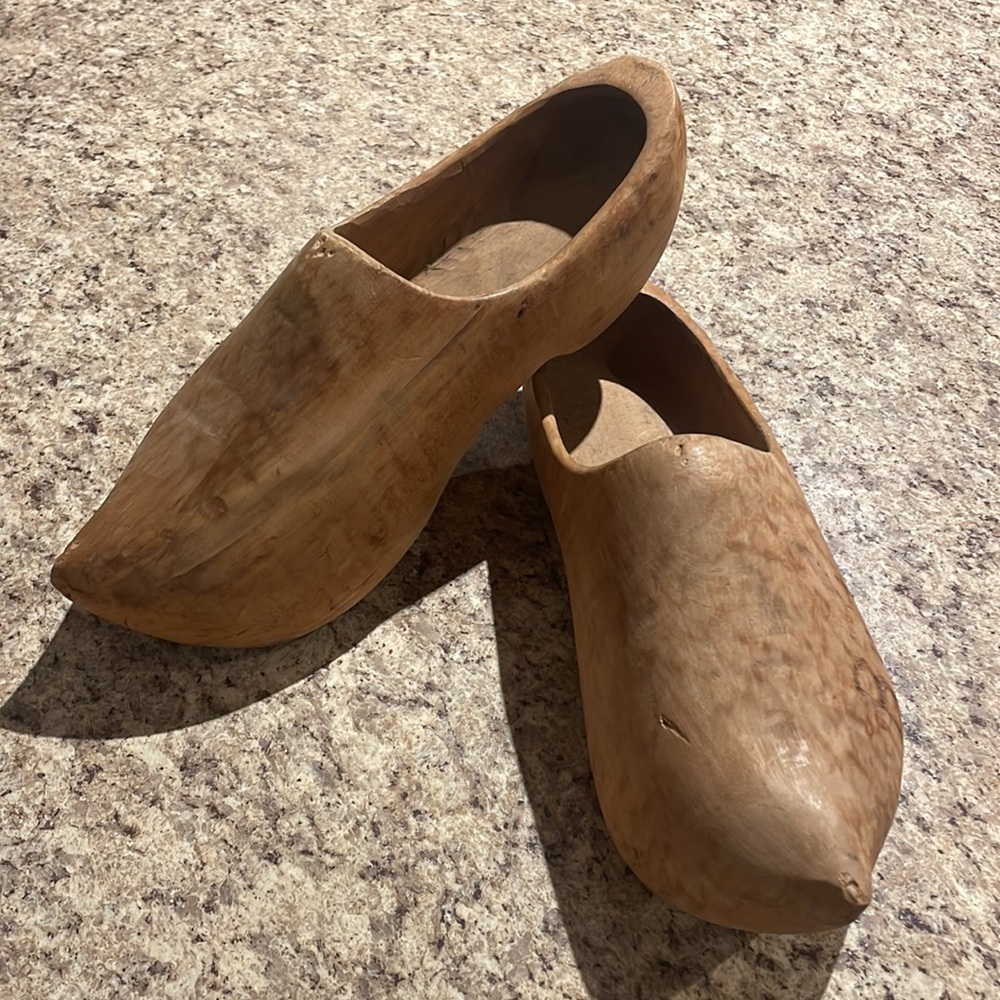 VINTAGE 1950’s WOODEN SHOES
